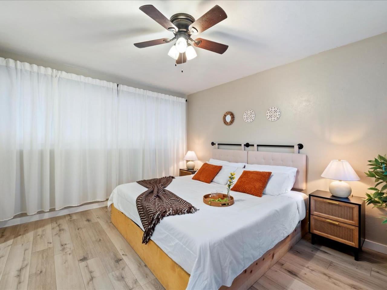 Artist'S Tower Townhome Just Renovated W Loft Gainesville Dış mekan fotoğraf