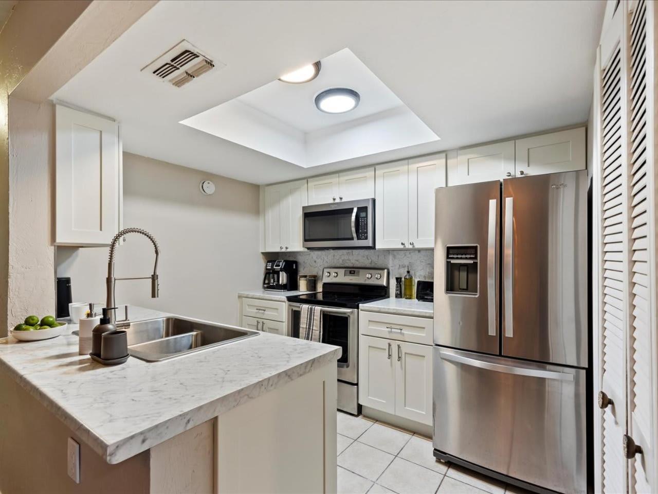 Artist'S Tower Townhome Just Renovated W Loft Gainesville Dış mekan fotoğraf